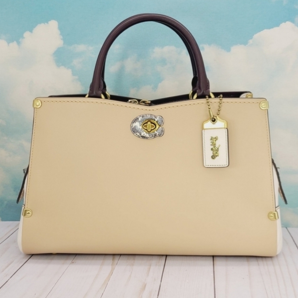 COACH Mason Carryall Snakeskin Beechwood Chalk